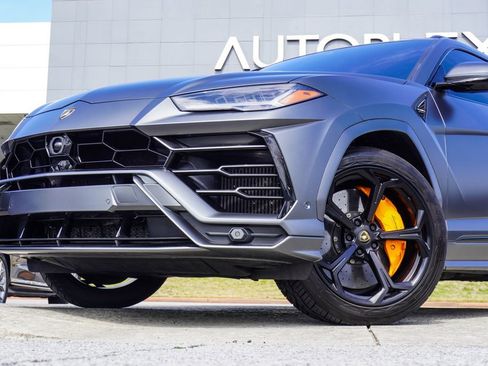 Used 2020 Lamborghini Urus image 2