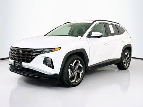 Used 2022 Hyundai Tucson SEL w/ Convenience + Premium Package AWD/4WD image 3