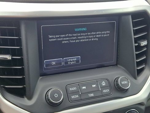 Certified 2017 GMC Acadia SLT FWD image 18