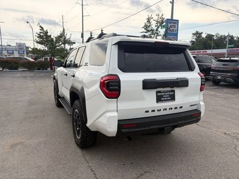 Used 2025 Toyota 4Runner 4WD image 5