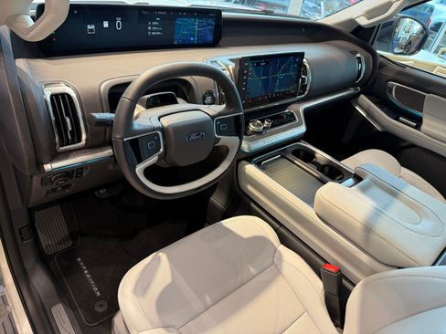 New 2025 Ford Expedition Max Platinum w/ Platinum Ultimate Package image 14