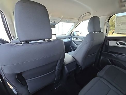 New 2026 Ford Explorer Active image 17