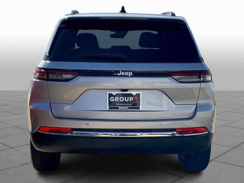 New 2025 Jeep Grand Cherokee Laredo X image 4