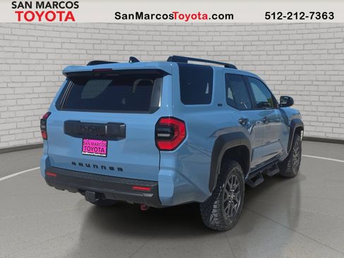 New 2026 Toyota 4Runner SR5 AWD/4WD image 5