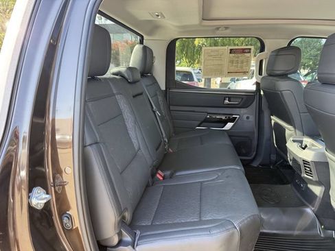 Used 2023 Toyota Tundra Limited w/ Power Package AWD/4WD image 34