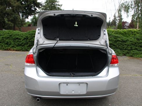 Used 2010 Ford Focus SE FWD image 16