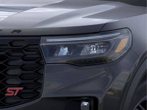 New 2026 Ford Explorer ST w/ Sun And Sound Package image 18