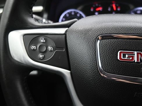 Used 2018 GMC Acadia SLT FWD image 18