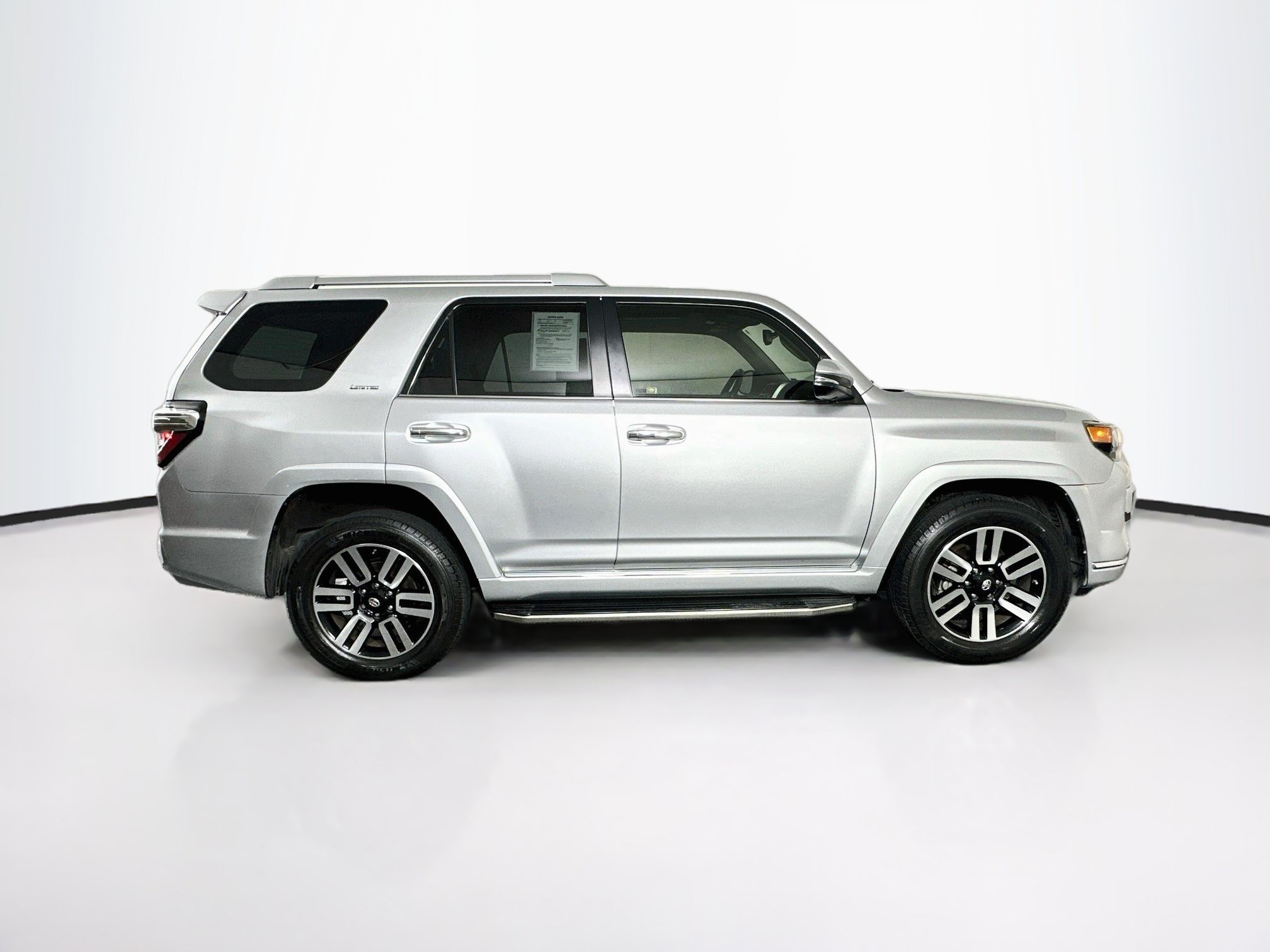 Used 2018 Toyota 4Runner Limited AWD/4WD image 10