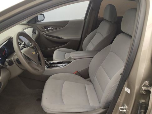 Used 2022 Chevrolet Malibu LT FWD image 17