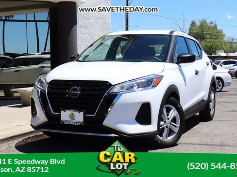Used 2023 Nissan Kicks S FWD image 1