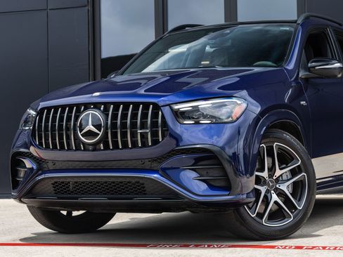 Used 2025 Mercedes-Benz GLE 53 AMG 4MATIC image 3