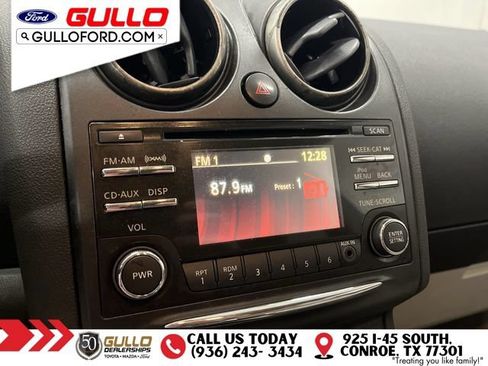 Used 2013 Nissan Rogue S w/ Special Edition Pkg FWD image 24