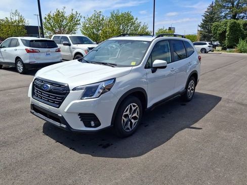 Used 2024 Subaru Forester Premium AWD/4WD image 7
