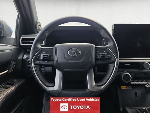 Certified 2025 Toyota 4Runner Limited AWD/4WD image 14