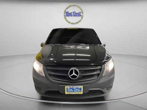 Used 2019 Mercedes-Benz Metris Passenger image 10
