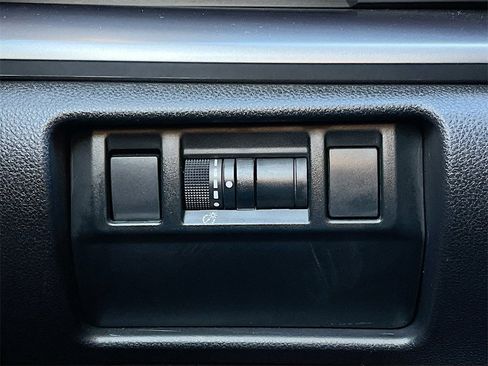 Used 2024 Subaru Impreza 2.0i Sport image 10