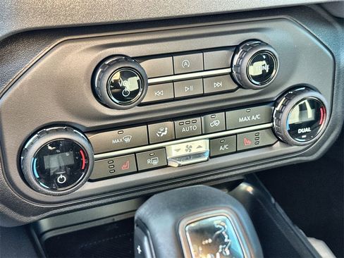 New 2025 Ford Bronco Big Bend image 22