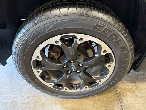 Used 2023 Subaru Crosstrek 2.0i Premium image 35