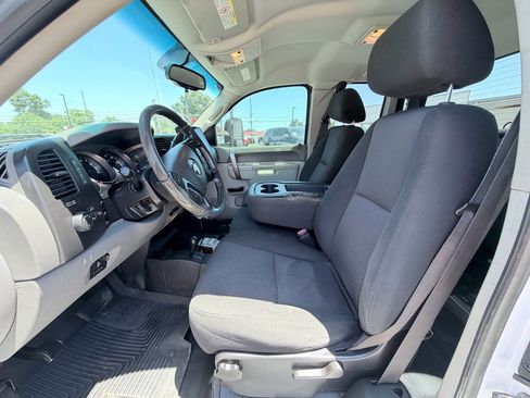 Used 2012 Chevrolet Silverado 3500 W/T AWD/4WD image 22