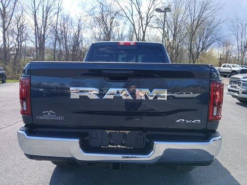 New 2026 RAM 2500 Big Horn AWD/4WD image 6