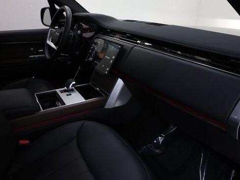 Used 2025 Land Rover Range Rover Long Wheelbase SE AWD/4WD image 76