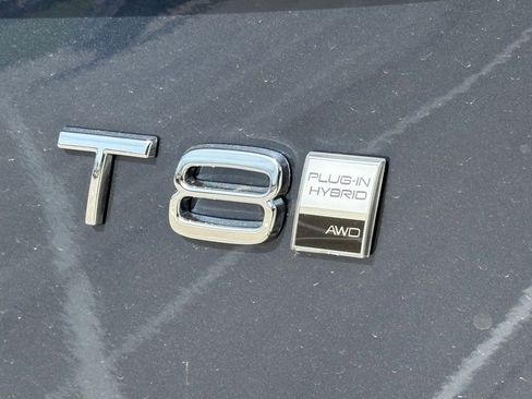 New 2026 Volvo XC90 T8 Core w/ Protection Package Premier image 7
