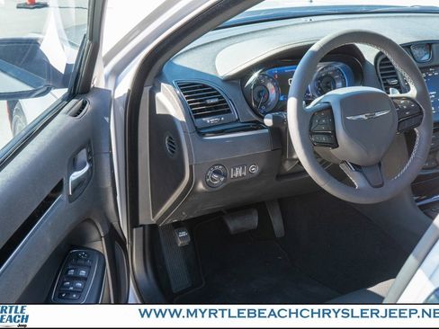 Used 2023 Chrysler 300 S w/ Comfort Group image 15