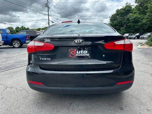 Used 2015 Kia Forte LX FWD image 4