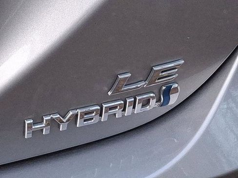 Certified 2021 Toyota Camry LE image 7