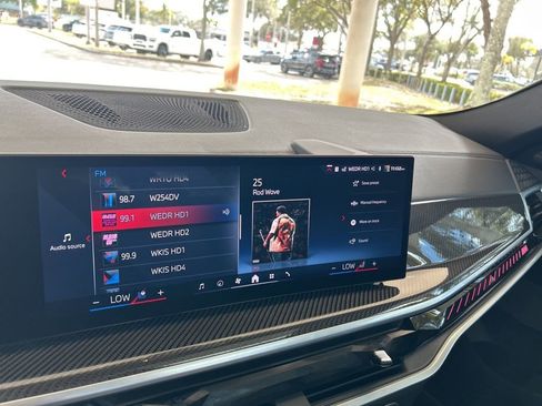 Used 2024 BMW X6 M60i w/ Climate Comfort Package image 8