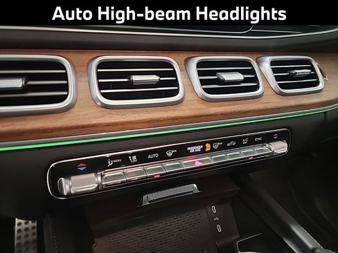 Used 2025 Mercedes-Benz GLS 450 4MATIC image 17