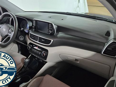 Used 2020 Hyundai Tucson SE image 33
