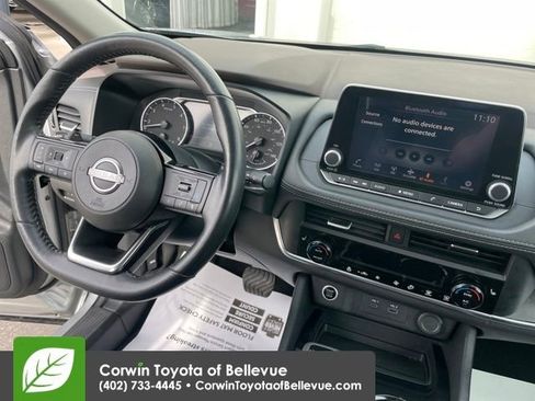 Used 2023 Nissan Rogue SV w/ SV Premium B Package image 14