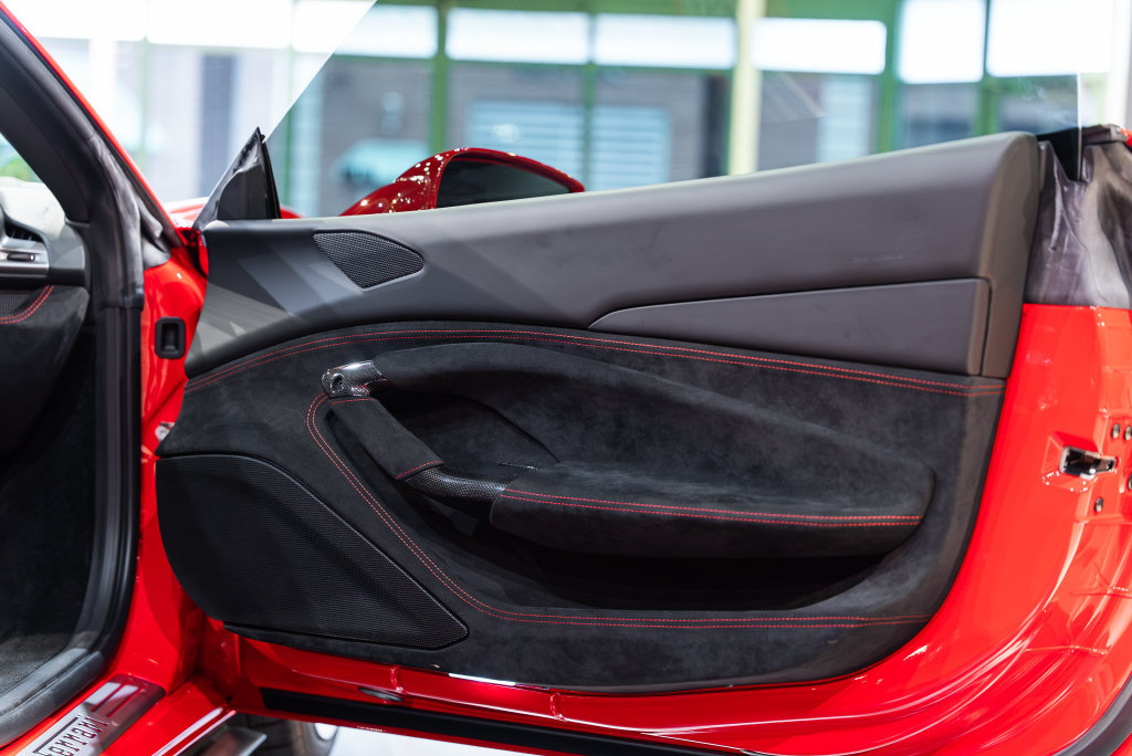 Certified 2021 Ferrari F8 Tributo RWD image 48