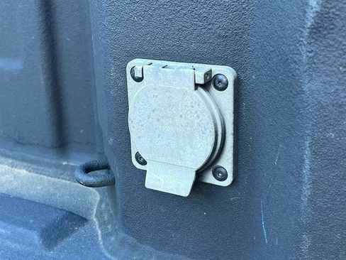 Used 2021 GMC Sierra 1500 AT4 w/ AT4 Preferred Package image 12