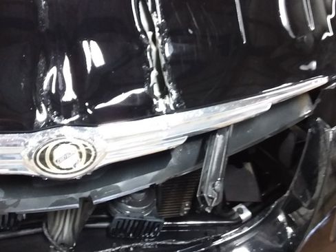 Used 2007 Chrysler Crossfire Limited image 16