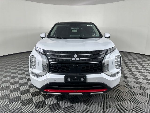 Used 2024 Mitsubishi Outlander Ralliart AWD/4WD image 28