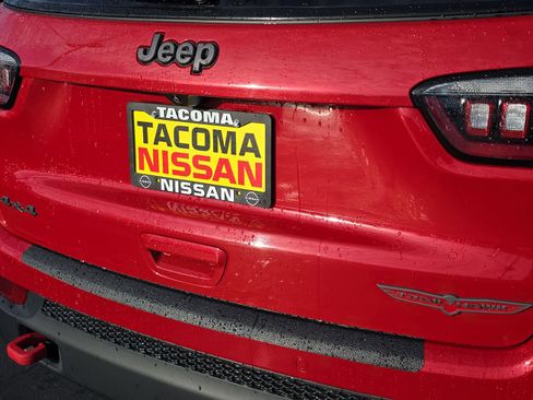 Used 2024 Jeep Compass Trailhawk image 28