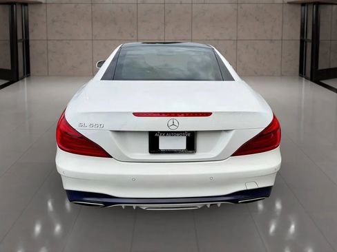Used 2017 Mercedes-Benz SL 550 image 7