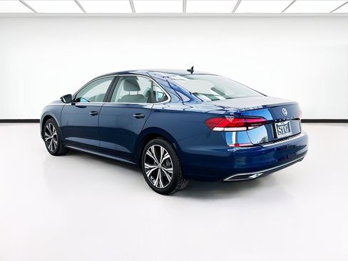 Used 2022 Volkswagen Passat 2.0T SE image 6