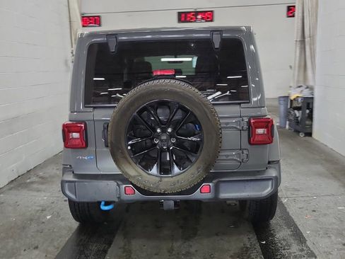 Used 2023 Jeep Wrangler Unlimited Sahara image 4