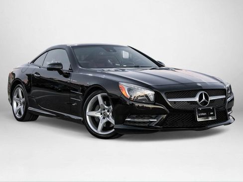 Used 2016 Mercedes-Benz SL 550 image 4