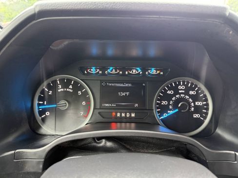 Used 2017 Ford F150 XLT w/ Equipment Group 302A Luxury AWD/4WD image 11