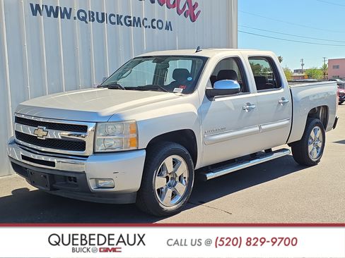 Used 2011 Chevrolet Silverado 1500 LT w/ Regional Value Package RWD image 3
