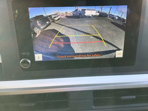 Used 2024 Toyota Tacoma TRD Off-Road image 24