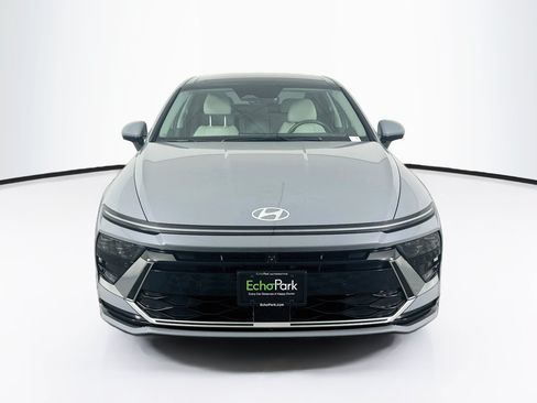 Used 2024 Hyundai Sonata Limited FWD image 2