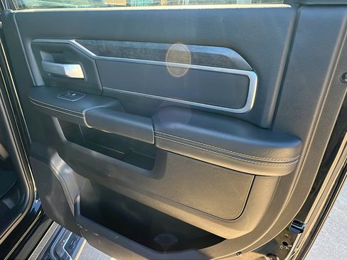 Used 2024 RAM 2500 Big Horn w/ Bed Utility Group image 21