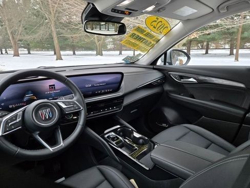 Used 2025 Buick Envision Preferred image 10