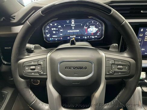 Used 2024 GMC Sierra 1500 Denali AWD/4WD image 13